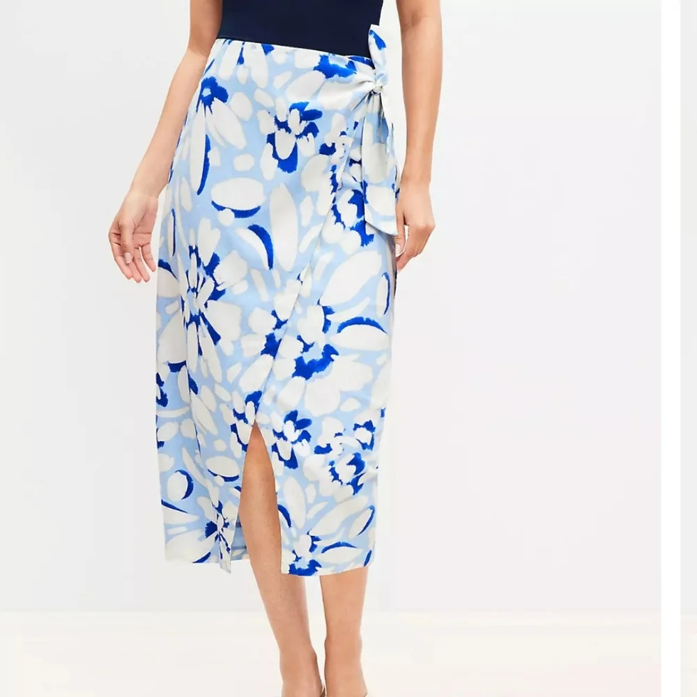 Loft Brushed Daisy Linen Blend Wrap Skirt